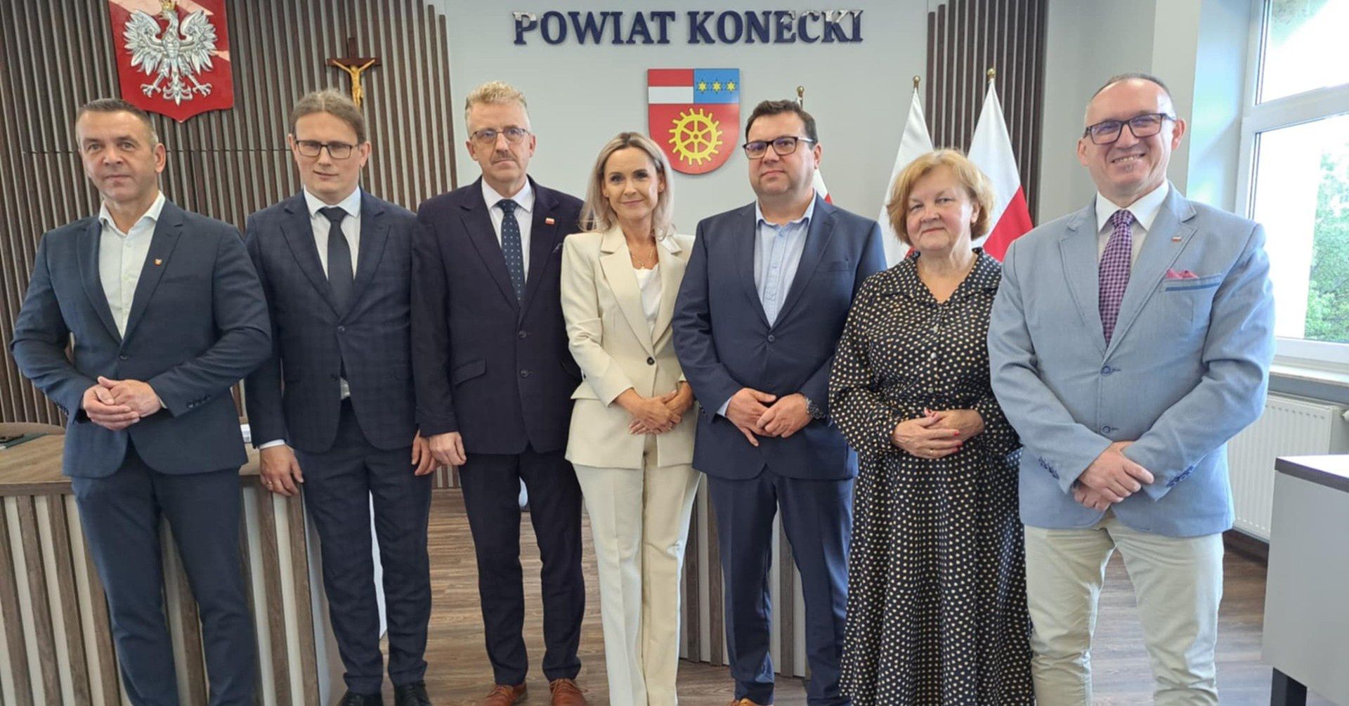 Podpisanie umowy na usunięcie toksycznych odpadów ze Stąporkowa