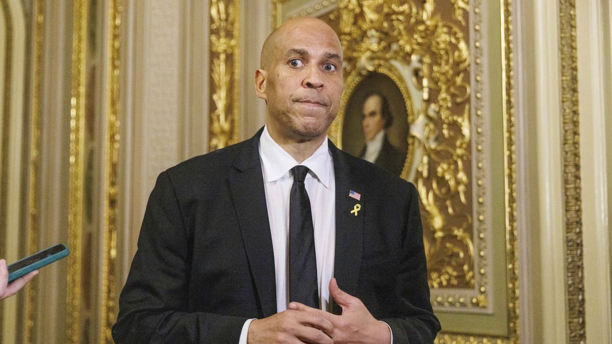 Cory Booker w mocnym wystąpieniu w Senacie skrytykował Rosję