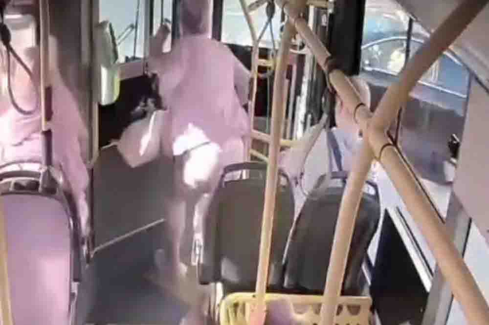 Zielona Góra: Policja ostrzega pasażerów autobusów MZK, to bardzo ważny problem