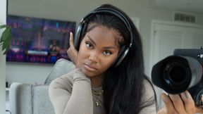 To nowa miłość angielskiego gwiazdora? Jej wzór to Kim Kardashian