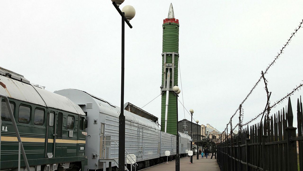Rosyjski ekspres zagłady. Atomowy pociąg Barguzin - tajna broń Putina