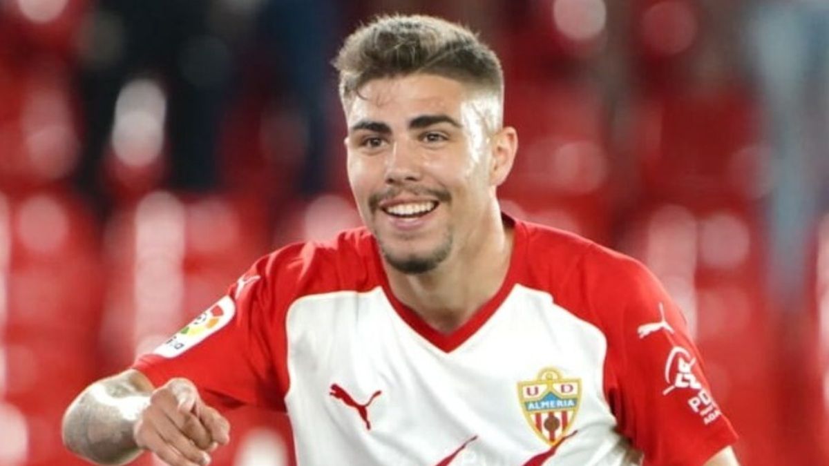 Materiały prasowe / UD Almeria / Alejandro Pozo w barwach UD Almerii