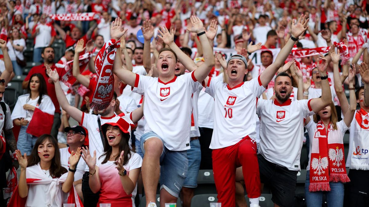 Zdjęcie okładkowe artykułu: Getty Images / Alex Livesey / Kibice reprezentacji Polski