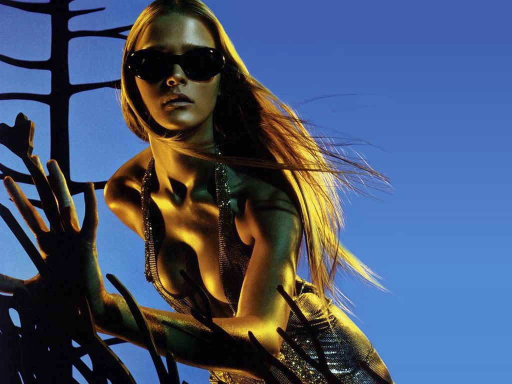 Ponętna Carmen Kass promuje Divy Samsunga [galeria] 12