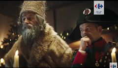 Wigilia z Napoleonem w kampanii świątecznej Carrefour (wideo)