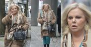 Joanna Kurowska w futrze i z torebką za 700 złotych macha do paparazzi, opuszczając studio śniadaniówki (ZDJĘCIA)