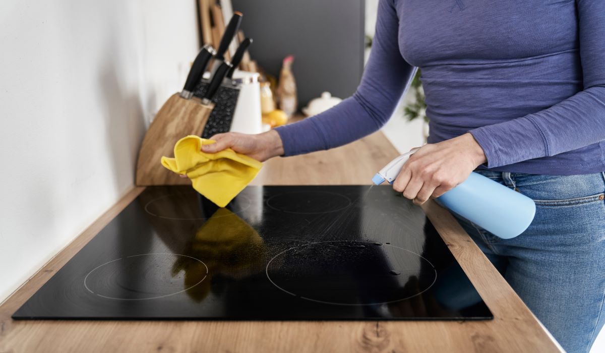 Kuchenka ceramiczna - Pyszności; źródło: Adobe