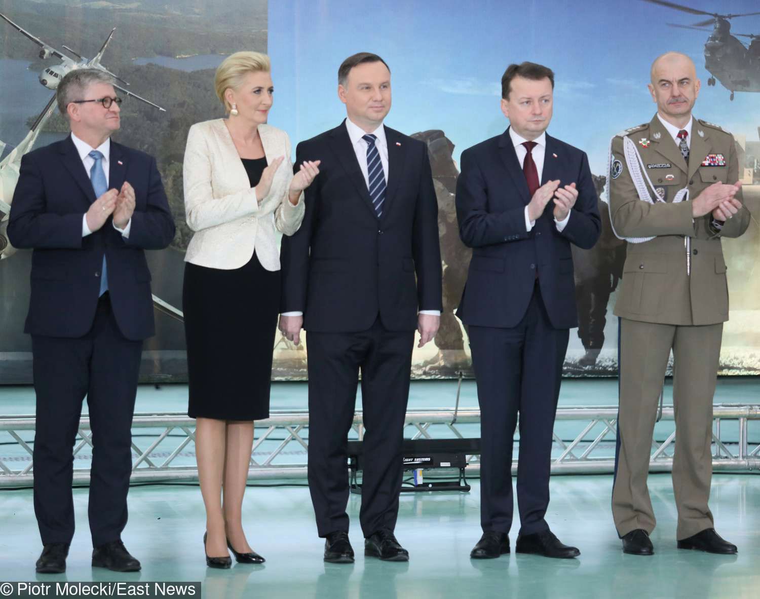 Agata Duda i Andrzej Duda na Wigilii z żołnierzami