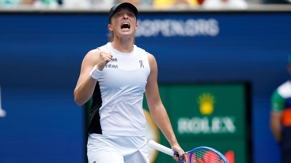 PAP/EPA / JOHN G. MABANGLO / Iga Świątek w meczu z Jekateriną Aleksandrową na US Open 2025