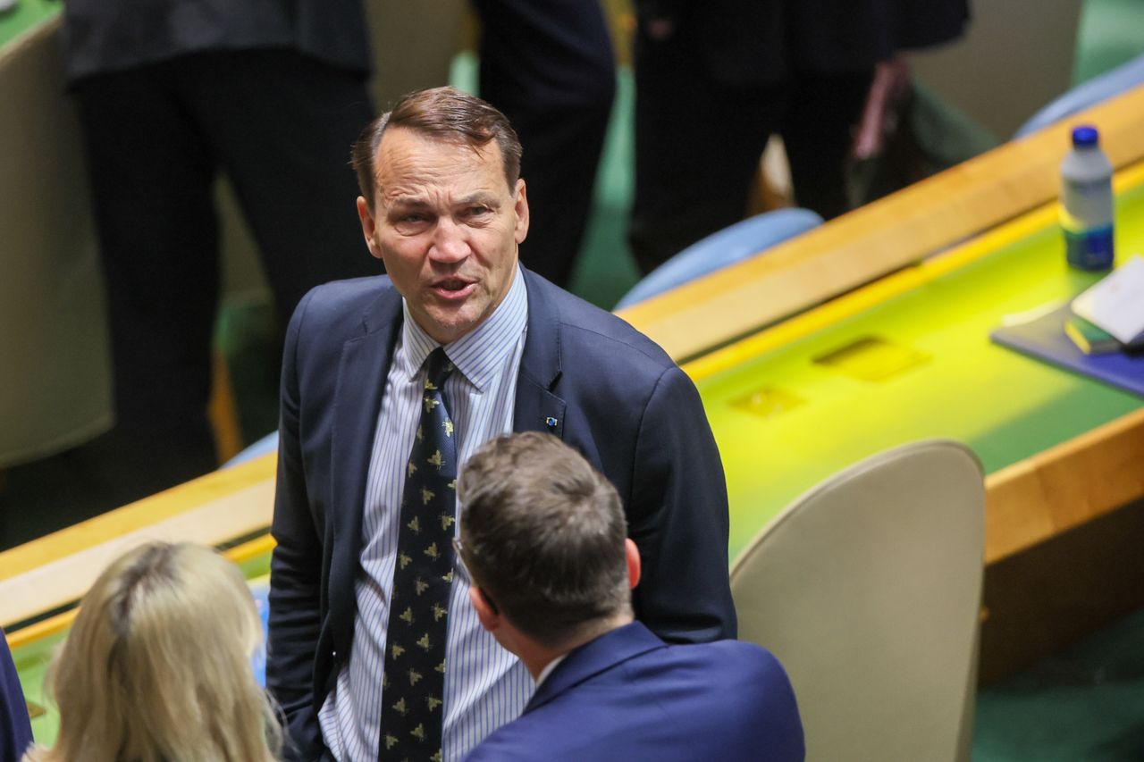 Sikorski reaguje na słowa Trumpa o zestrzeliwaniu rosyjskich samolotów
