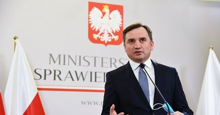 Para homoseksualna nie będzie mogła adoptować dziecka