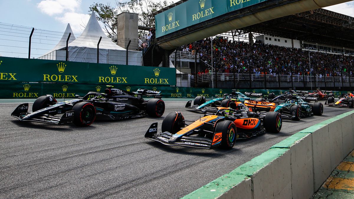 Zdjęcie okładkowe artykułu: Materiały prasowe / McLaren / Na zdjęciu: start do GP Sao Paulo