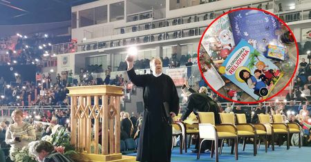 Mikołajki u ojca Rydzyka w Toruniu. Takie prezenty dostałem za 10 zł