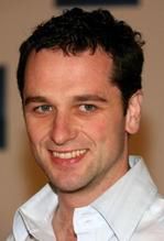 Matthew Rhys gada jak hobbit