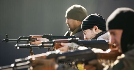 Ukraińcy wracają bronić kraju przed Rosją. Nagle w Polsce ubyło kilkadziesiąt tysięcy kierowców