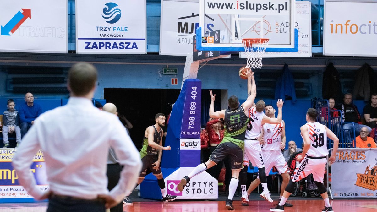 Facebook / True Photo Agnieszka Żukowska  / Na zdjęciu: 1.liga, mecz STK Czarni Słupsk-Miasto Szkła Krosno