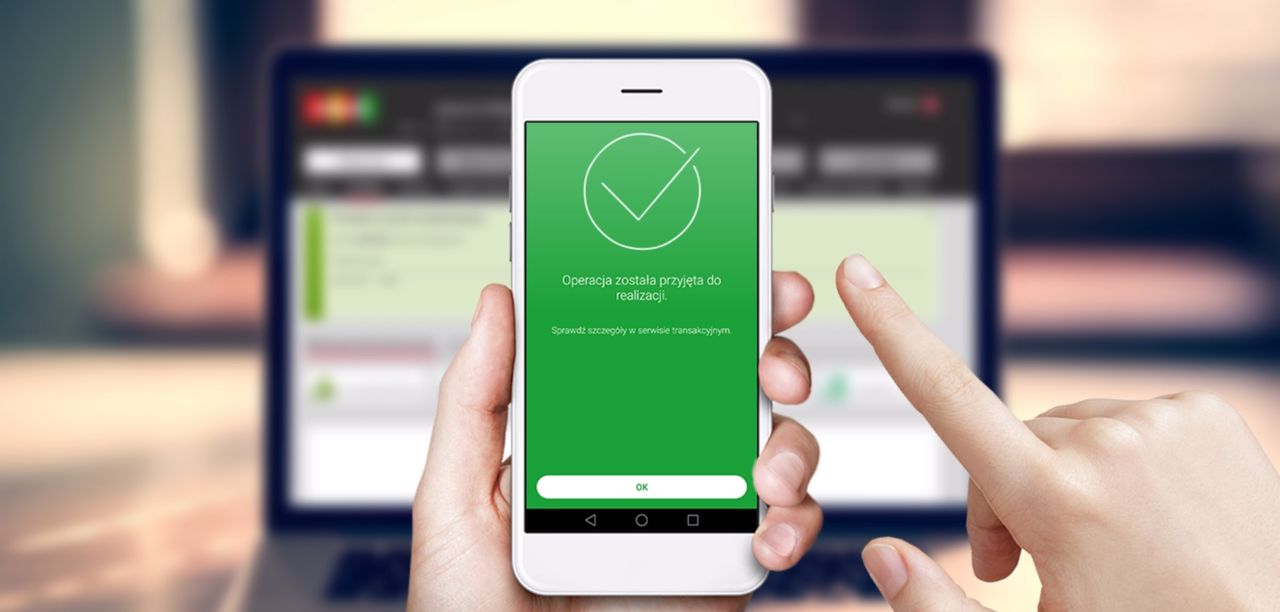 Autoryzacja mobilna w oddziałach mBanku przyspiesza obsługę klientów