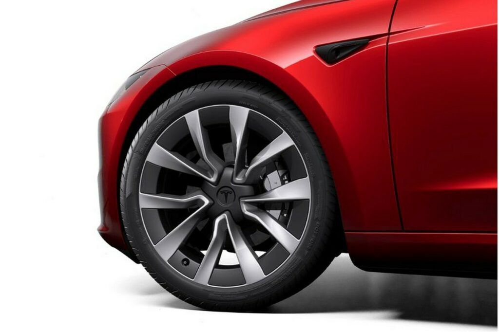 Tesla Model 3 po liftingu