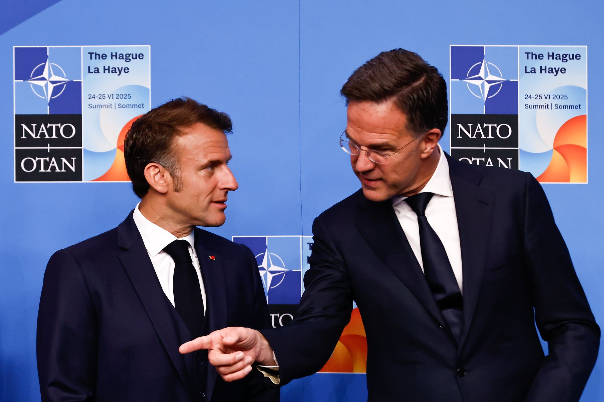 wiadomości,aktualności,WP Wiadomości Szczyt w Paryżu. Macron rozmawiał z Rutte