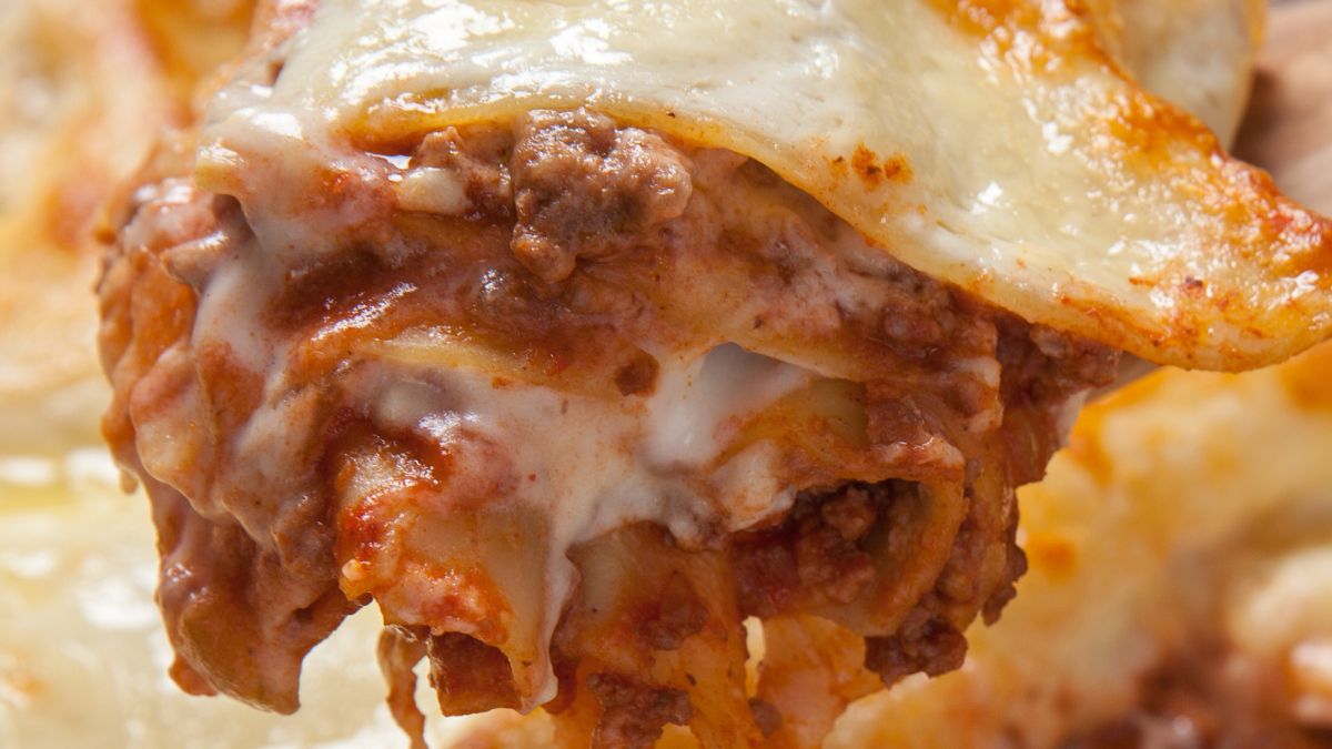 Naleśniki z dnia poprzedniego posłużą jako zamiennik makaronu w lasagne 