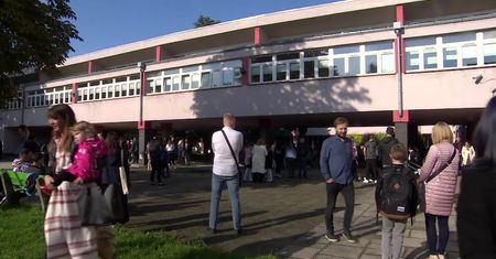 Trzy klasy białorusko-ukraińskie we wrocławskiej podstawówce pomogą dzieciom szybciej i łatwiej przyswoić język polski.