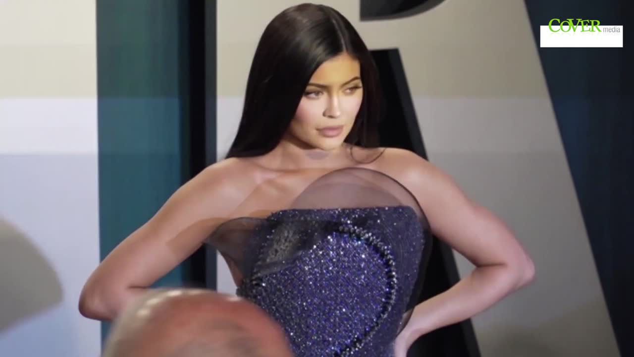 Kylie Jenner ćwiczy 2 razy dziennie, by zachować imponującą sylwetkę.