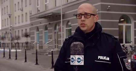 Przemytnik zatrzymany po pościgu w okolicach Bielska Podlaskiego. Przewoził 9 obywateli Iraku.