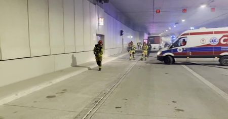 Ostatnie ćwiczenia w tunelu na warszawskim Ursynowie. Może zostać otwarty jeszcze w tym roku.