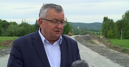 Nowe przepisy ruchu drogowego zwiększą bezpieczeństwo pieszych.