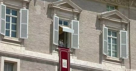 Papież po raz pierwszy po powrocie ze szpitala spotkał się z wiernymi.