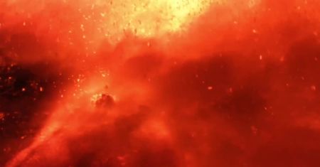 Erupcja Etny. Lawa wypływa z wulkanu na Sycylii.