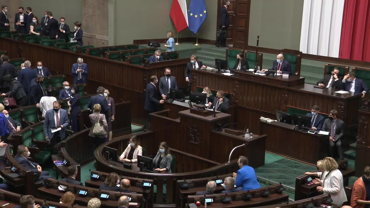 Prezes NIK w Sejmie o wyborach kopertowych. Posłowie PiS i ministrowie opuścili salę przed wystąpieniem