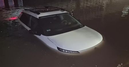 Kilkaset interwencji strażaków do środowego poranka. Bilans ulew w Ostrowie Wielkopolskim
