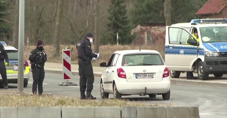 Testy na koronawirusa na granicy z Niemcami. Polska „krajem wysokiego ryzyka”