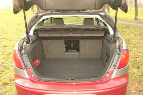 Dodge Caliber kontra Seat Toledo