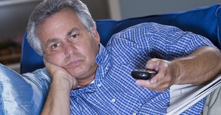 Słabo wykształcony, mało aktywny, zniechęcony a nawet leniwy