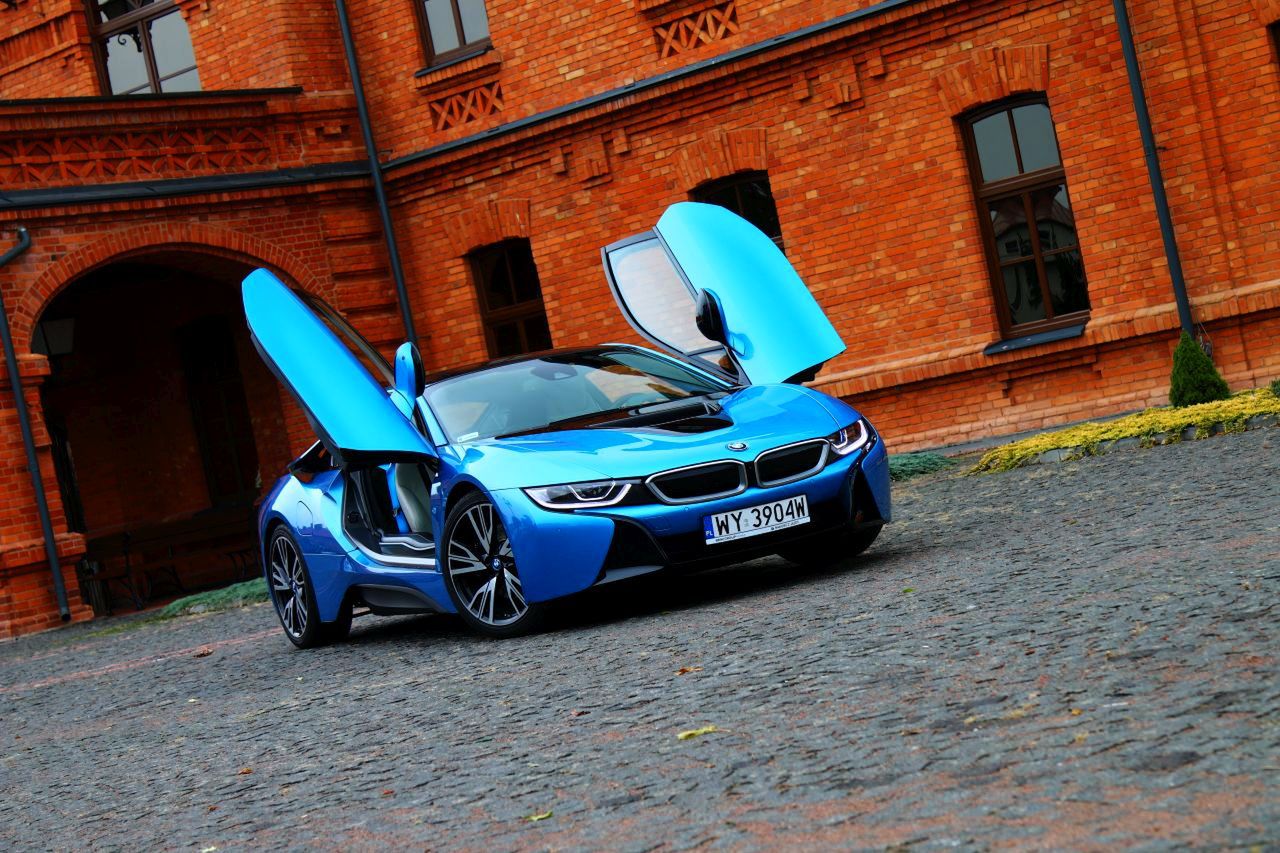 BMW i8