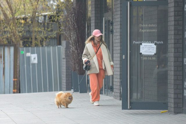 Joanna Opozda z mamą, Vincentem i pieskiem