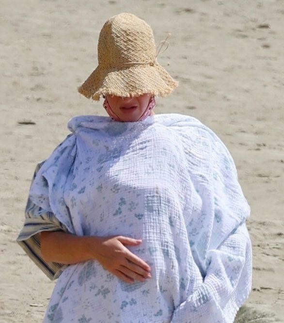 Katy Perry z rodziną na plaży