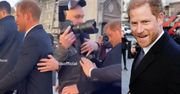 Książę Harry wpadł na fotoreportera, a ochroniarze ruszyli do akcji. "Powie, że go zaatakował". Mamy wideo