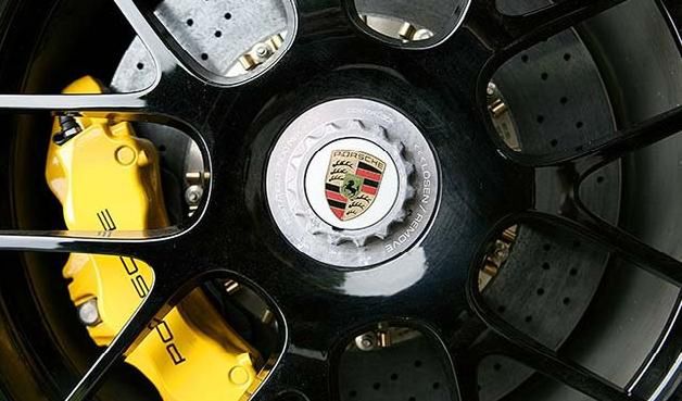 www.auto-motor-i-sport.pl