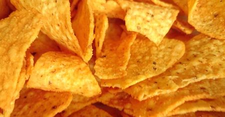 Te nachosy mogą być niebezpieczne. GIS wydał ostrzeżenie