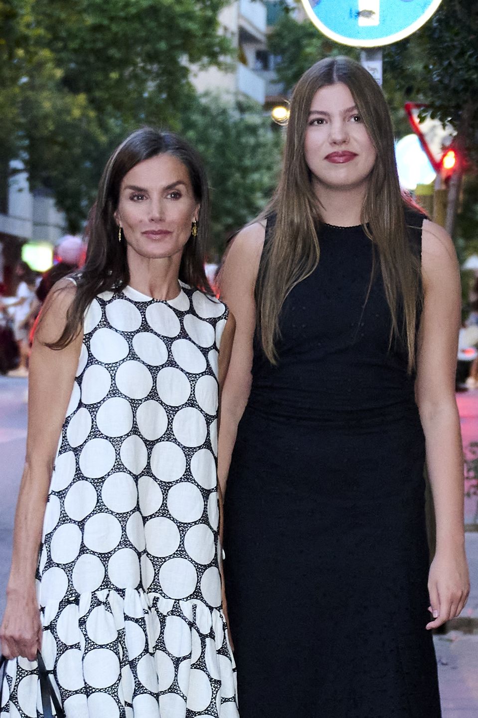 Królowa Letizia z córkami