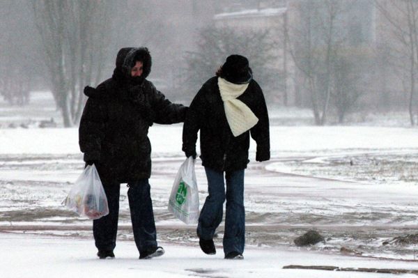 Niebezpieczna pogoda - huragan i śnieżyca!