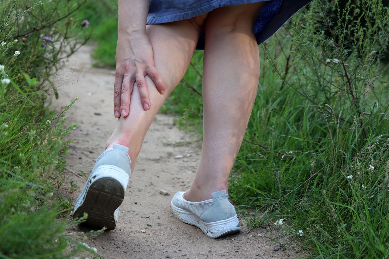 Sygnał, że tętnice są zatkane. Objawia się podczas spaceru