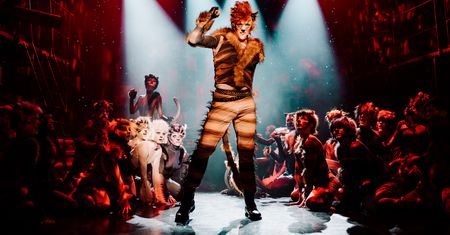 "Złota dziesiątka", czyli teatr muzyczny na najwyższym poziomie [WYBÓR PANKA]
