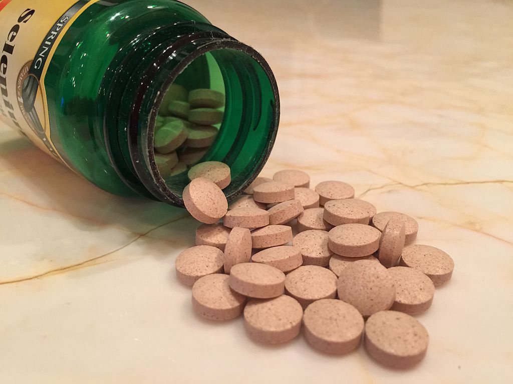 Herbal Supplements
Herbal supplement Selenium Immune Health
Bruce Gifford
pills, vitamins, supplements, Herbal Supplement, Selenium, Immune Health, Antioxidant, Wellness, Health, Awareness