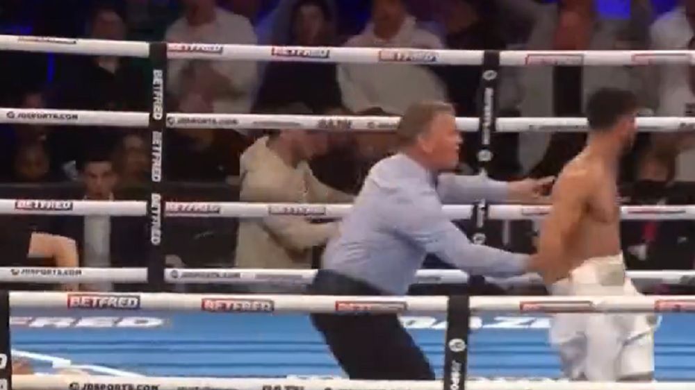 Twitter / Joe Cordina zdobył pas mistrza świata na gali w Cardiff