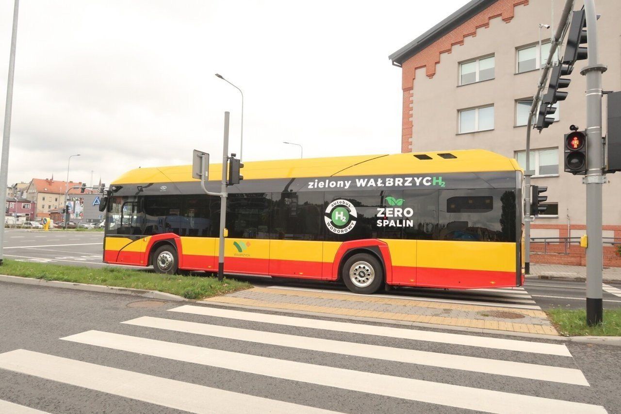 W Wałbrzychu wprowadzono wakacyjne zmiany w kursowaniu autobusow komunikacji miejskiej