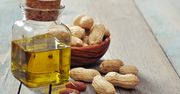Olej z orzechów ziemnych (do sałatek lub gotowania)